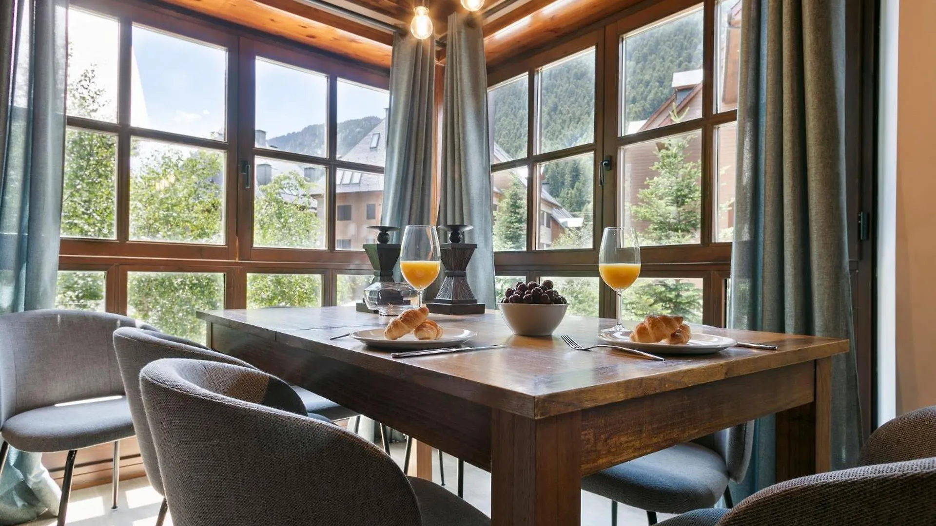 Apartment Luderna - Apartamento Val De Ruda B21 Blanhiblar Baqueira Beret Spain